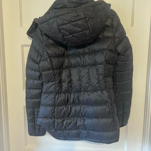 New ~ Le Emeline Puffer Jacket ($159 retail) NWT size medium - Picture 6 of 8
